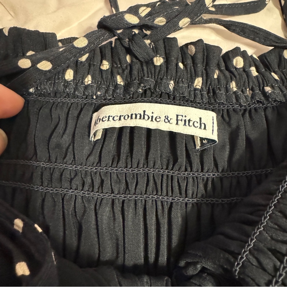 Abercrombie & Fitch Black Polka Dot Smocked Maxi Dress - Picture 5 of 9